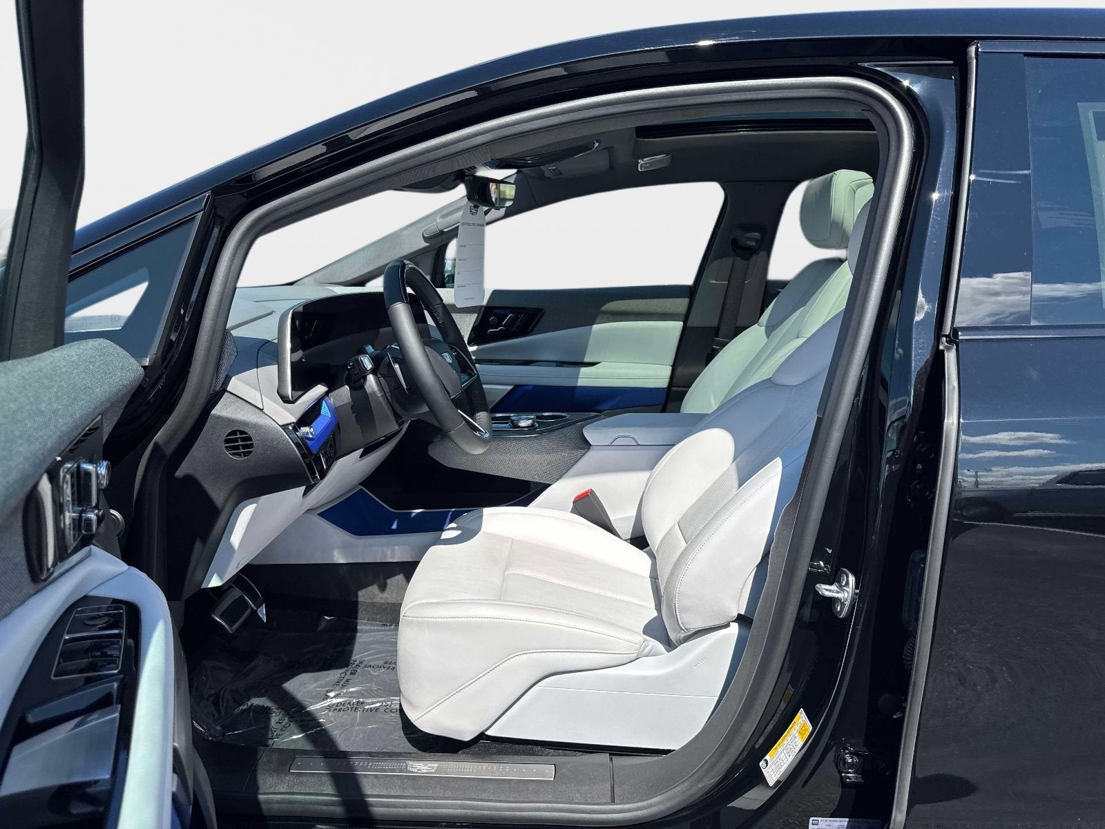 2025 Cadillac OPTIQ Sport 2