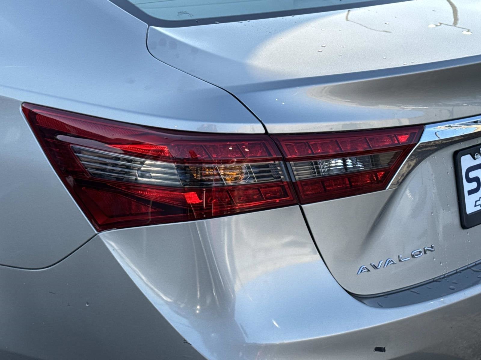 2016 Toyota Avalon Hybrid XLE Premium