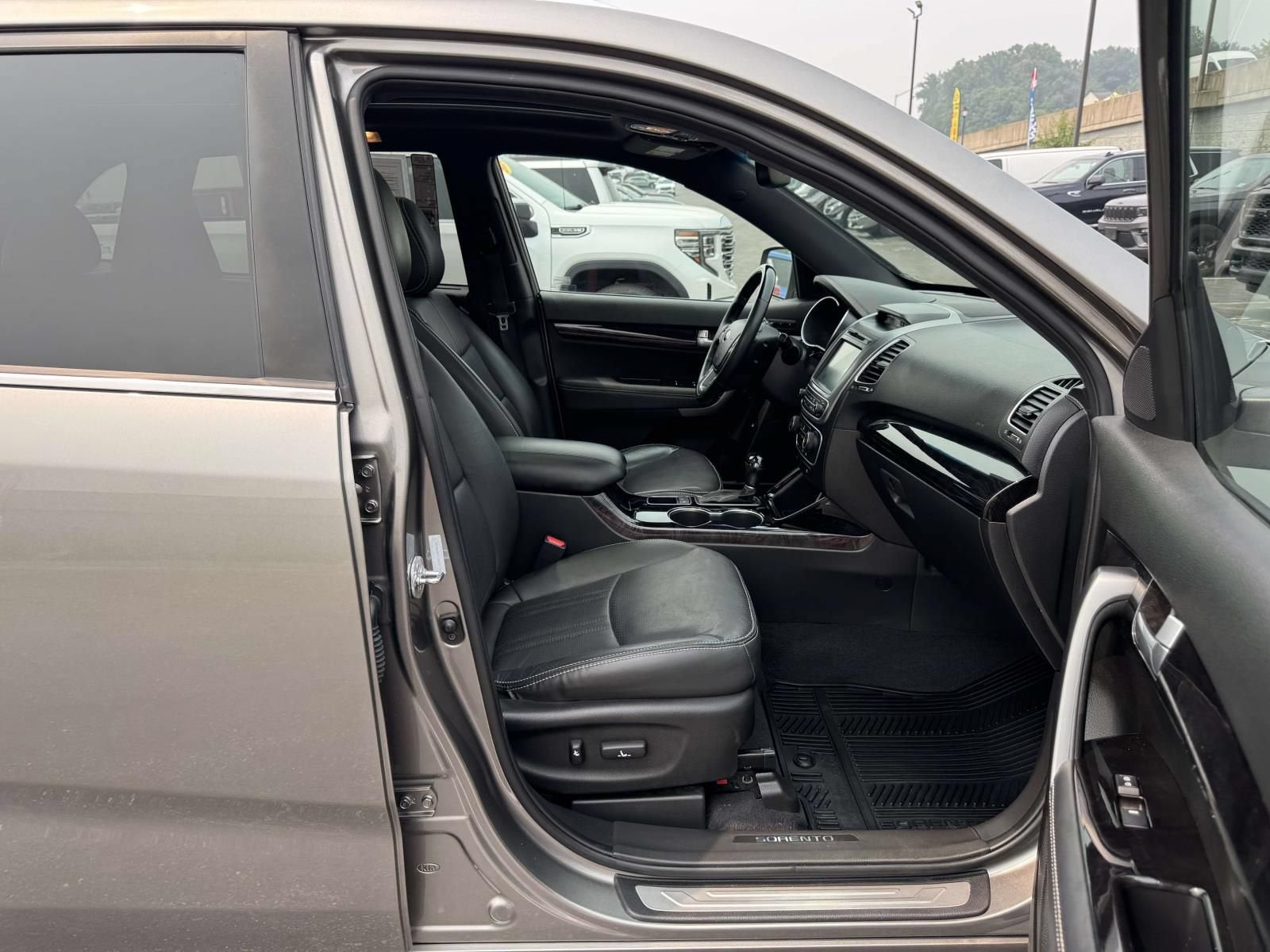 2014 Kia Sorento SX Limited