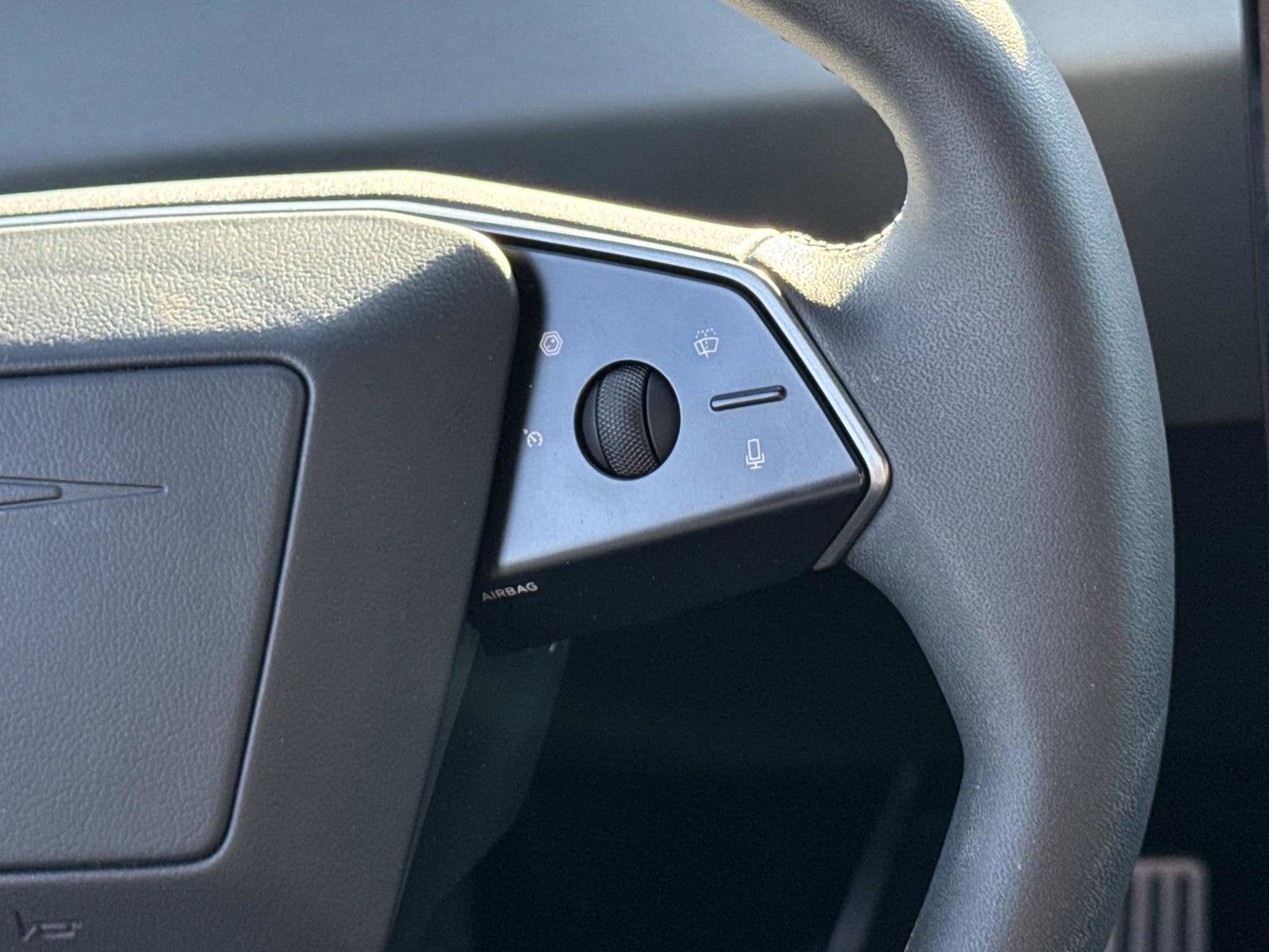 2024 Tesla Cybertruck NA