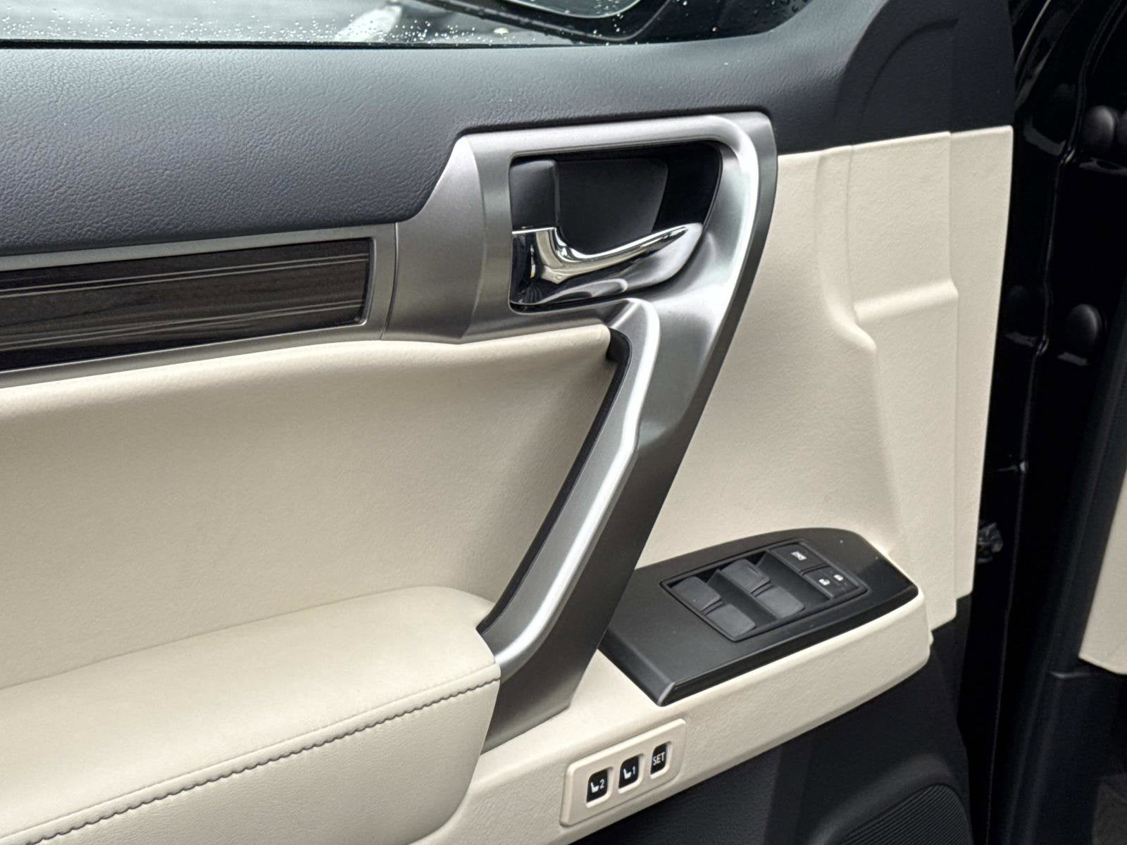 2023 Lexus GX GX 460 Premium