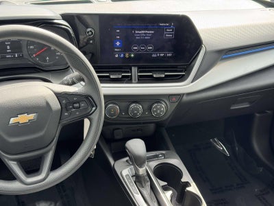 2025 Chevrolet Trax LS