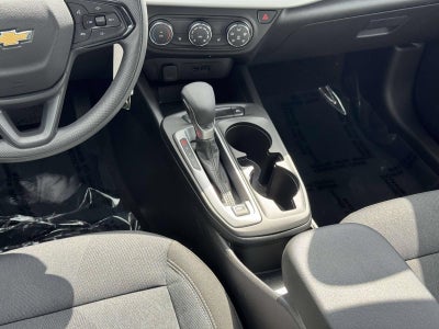 2025 Chevrolet Trax LS