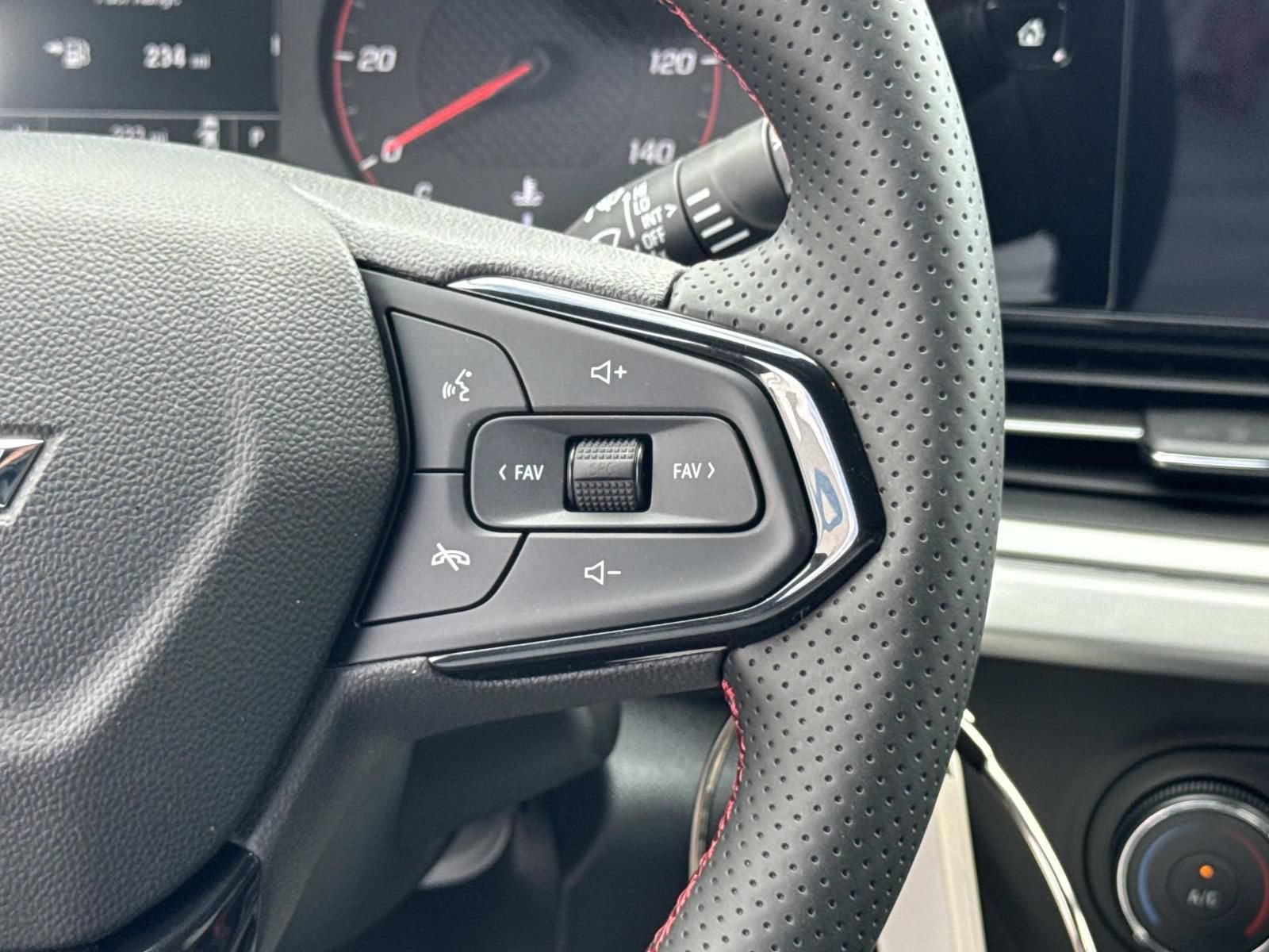 2026 Chevrolet Trax RS - Photo 24