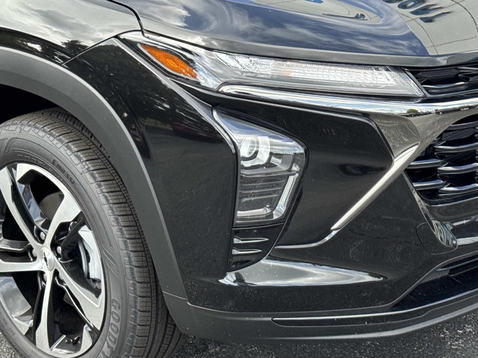 2026 Chevrolet Trax RS - Photo 7