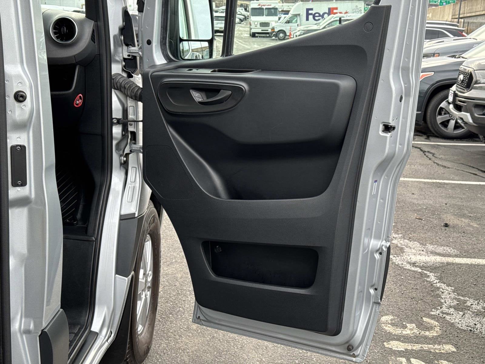 2022 Mercedes-Benz Sprinter Cargo Van NA