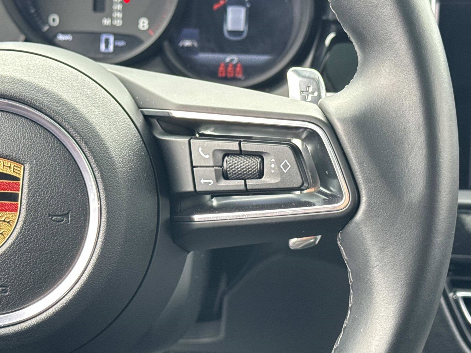 2022 Porsche Macan NA